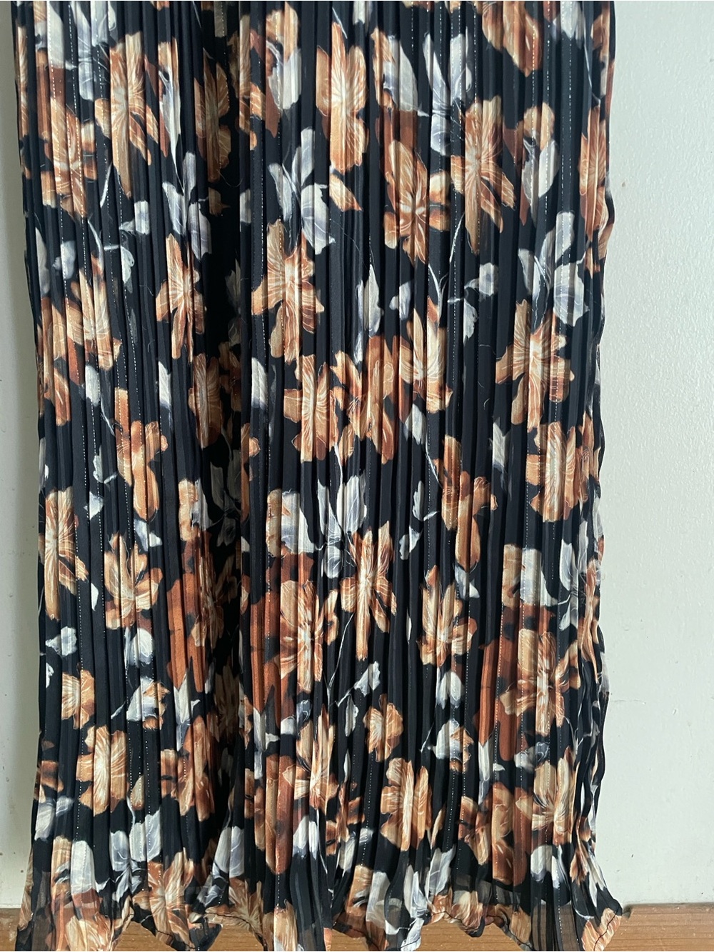 Lulus Gardena Black Floral Pleated Cross-Front Halter Midi Dress - Picture 7 of 16